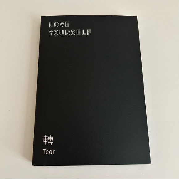 BTS Love Yourself Tear R Version Album with Yoongi Suga Photocard - Picture 3 of 15